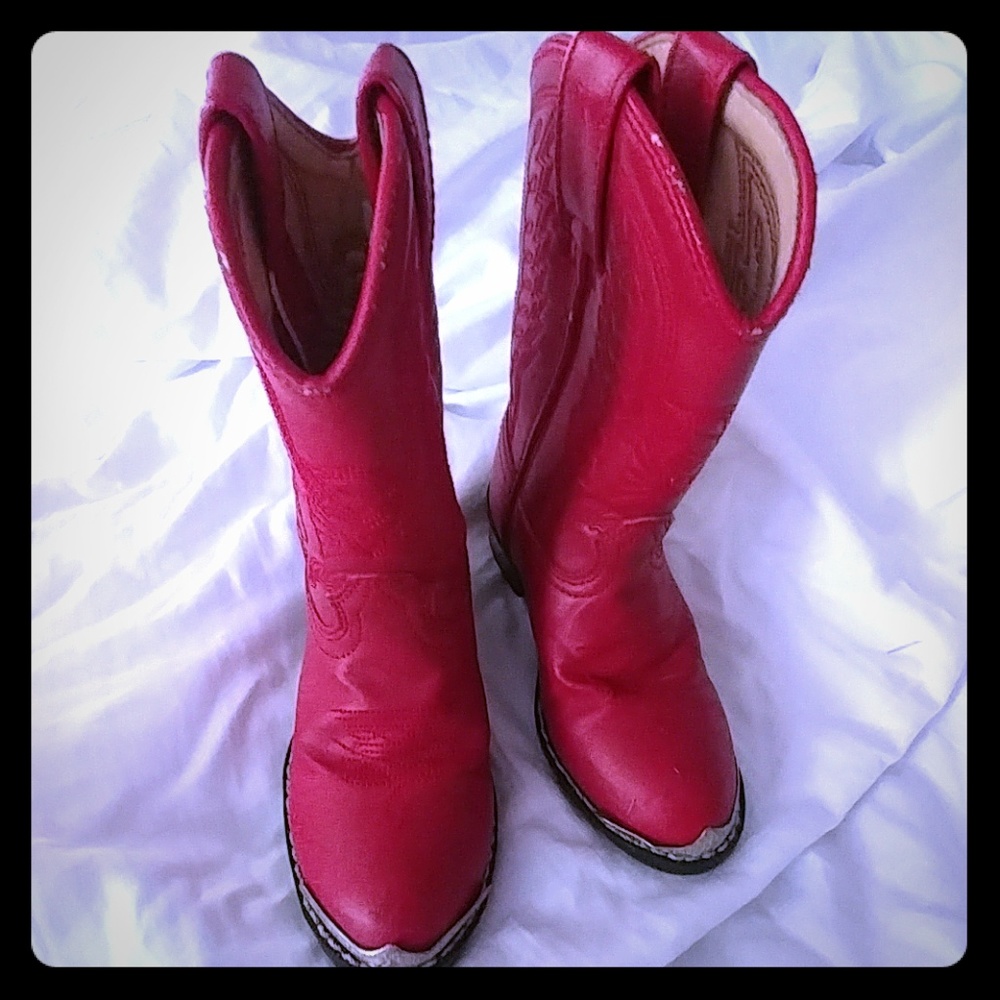 Red cowgirl boots